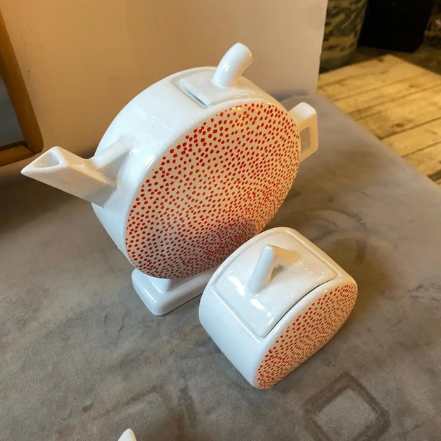 Red 1980s Memphis Milano White and Red Ceramic Tea Set by Mas For Sale - Image 8 of 10
