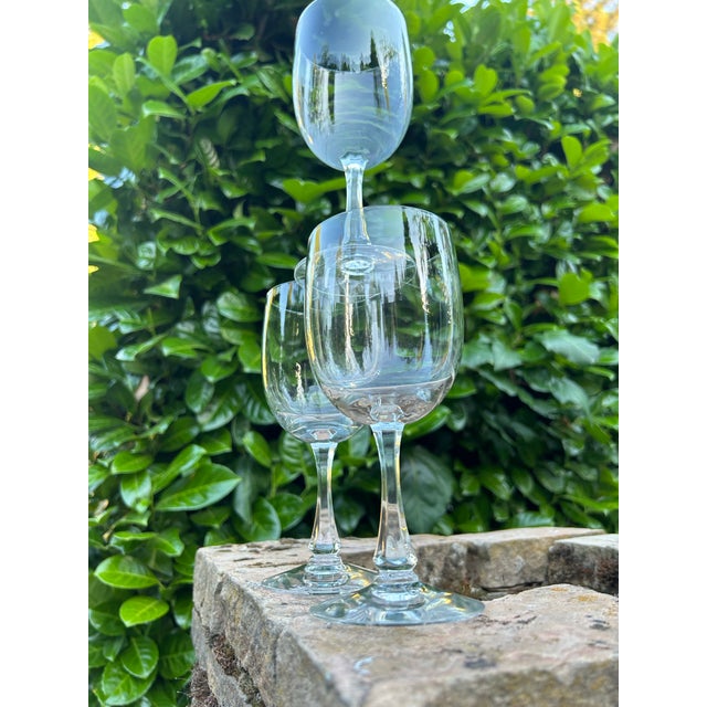 Mid-Century Modern Set of 6 Signed Mid Century Modern Fostoria Wine Glasses in the Fascination Clear Pattern For Sale - Image 3 of 12