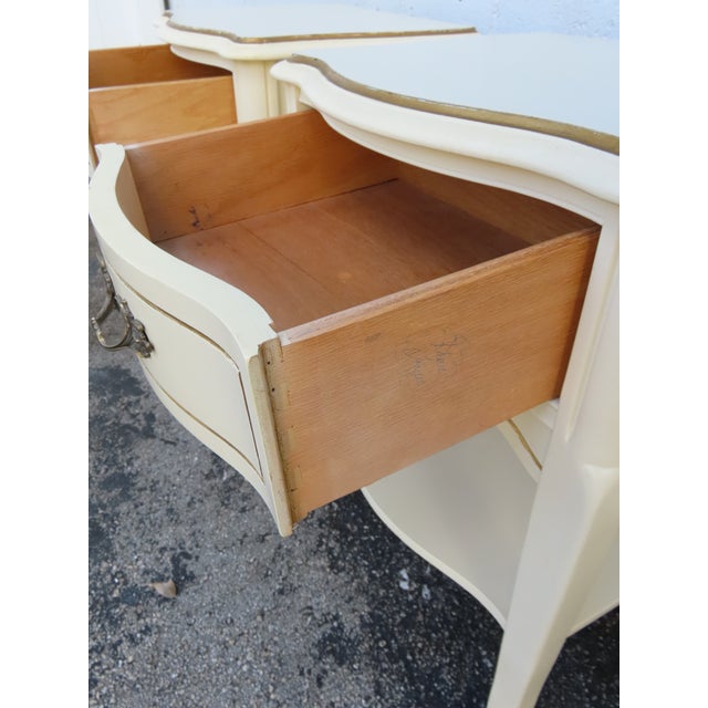 French Shabby Chic Painted Nightstands Side End Bedside Tables a Pair 6238 For Sale - Image 9 of 18