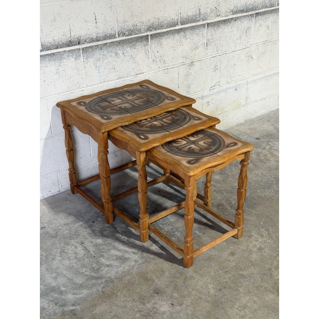 Oak Ceramic Tile-Top Nesting Tables Set of 3 With Spindle Legs Traditional Vintage For Sale - Image 10 of 10