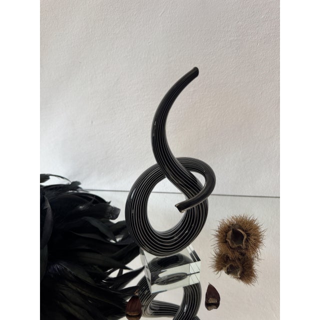 Postmodern Black and White Murano Glass Ribbon Sculpture on Crystal Base by Renato Anatra, Italy, 1980s For Sale - Image 11 of 18