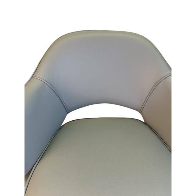 Mid-Century Modern Saarinen Exec Armchair in Powder Sky Blue Leather on Polished Nickel Swivel Base For Sale - Image 3 of 6