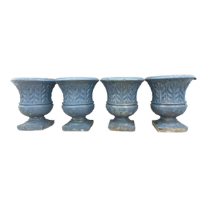 1940s Mid-Century Neoclassical Acanthus Leaf Cast Stone Pedestal Urns - Set of 4