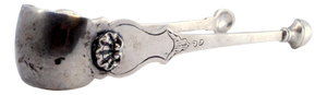 Sugar Tongs in Embossed Silver with Shells and Concave Tongs