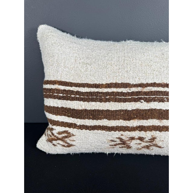 Contemporary Turkish Hemp Pillow Cushion Natural Beige Brown Pillow Cushion Cover 16" x 24" For Sale - Image 3 of 4
