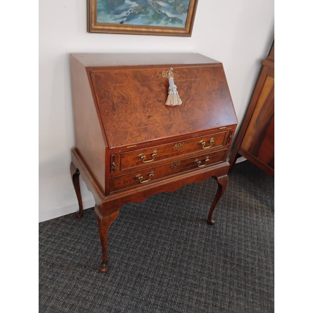 1920s Slant Top Queen Ann Desk Well Made Walnut Burl Writing Desk For Sale - Image 10 of 12