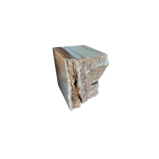 Jupiter Onyx Marble Side Table With Stunning Textures, Modern Organic For Sale - Image 10 of 11