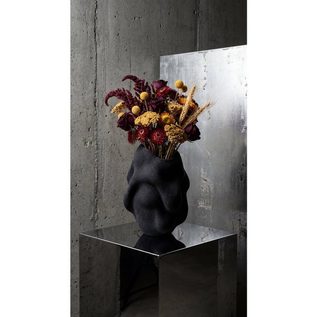 3D Printed Black Sand Vase by Bryant Creative Industries S.L. For Sale - Image 4 of 6