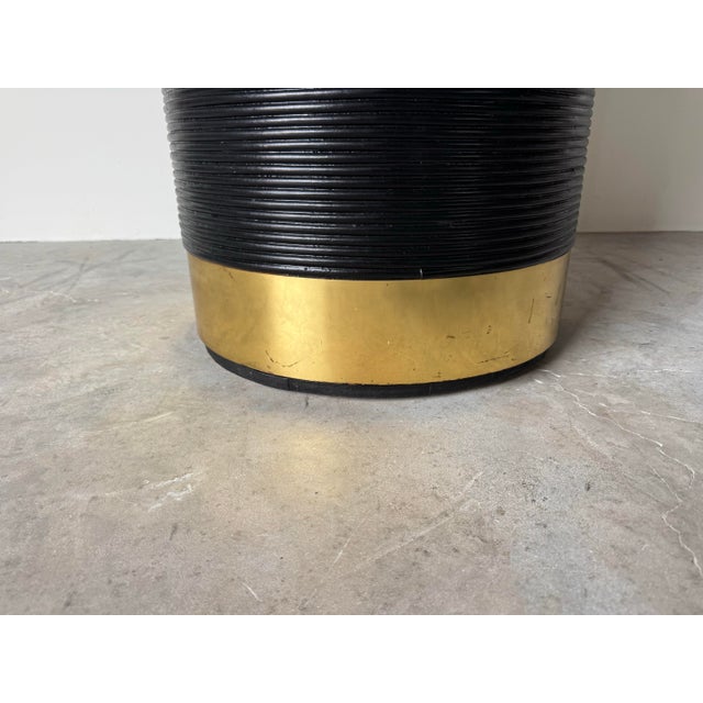 1970s Gabriella Crespi–Style Black Painted Pencil Reed Rattan Round Dining Table With Brass Base For Sale - Image 4 of 12