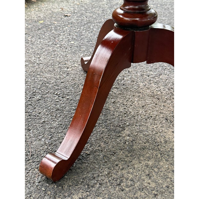 1990s Ethan Allen British Classics Lamp Table For Sale - Image 5 of 10