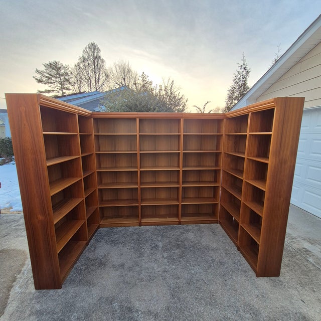 1970s Danish Modern Teak Veneer Library Book Shelves W/ Detachable Crown Moulding - Set of 7 For Sale - Image 10 of 10