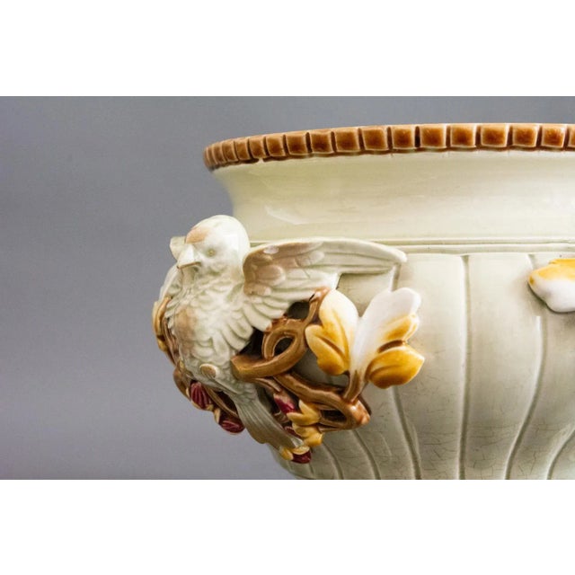 Ceramic Majolica Cache Pots of Swallows from Sarreguemines, 1880s, Set of 2 For Sale - Image 7 of 12