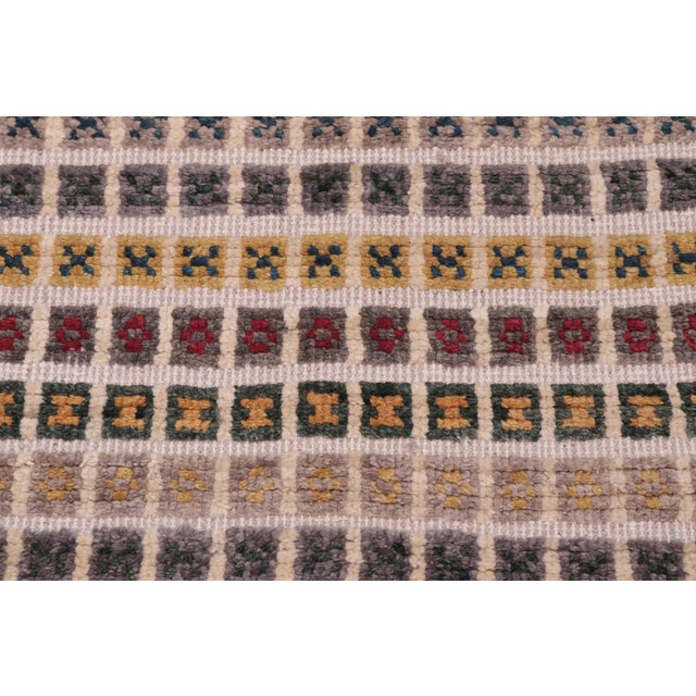 Boho Chic Gray/Blue High Low Wool Rug - 7'9'' X 10'6'' For Sale In New York - Image 6 of 8