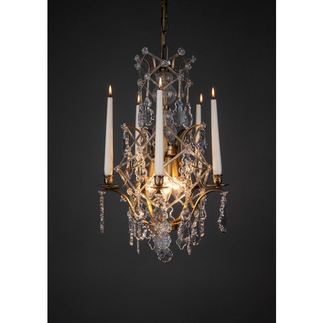 Swedish Chandelier with Candleholders in Brass and Crystals by Krebs Stockholm, 2020 For Sale - Image 4 of 4