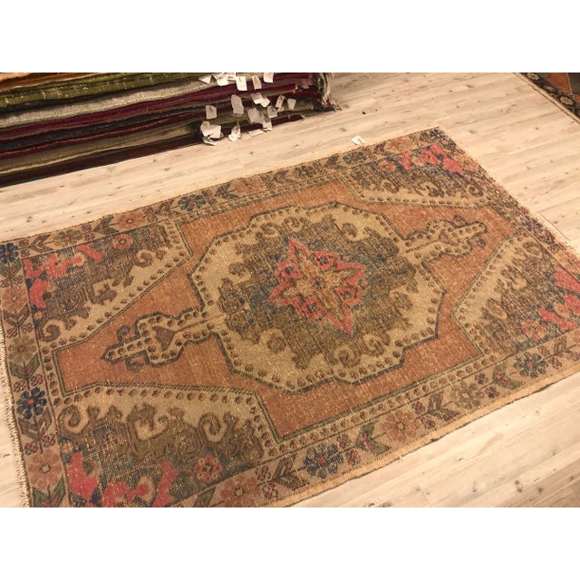1960s 1960s Tribal Turkish Handmade Anatolian Rug- 4′7″ × 7′3″ For Sale - Image 5 of 11