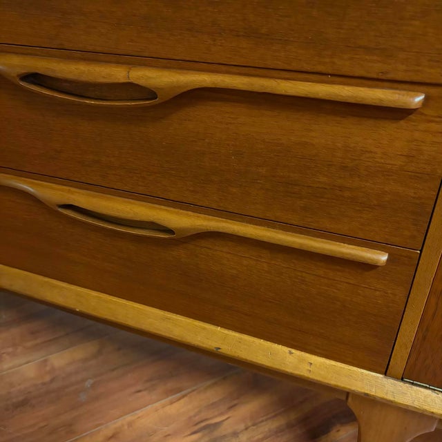Jentique Vintage Teak Mid-Century Sideboard Bar For Sale - Image 13 of 15
