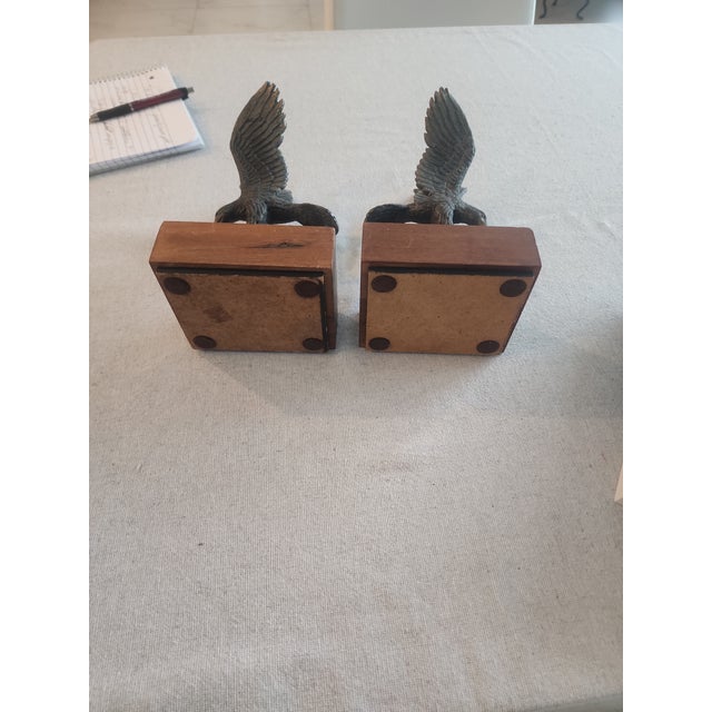 1980s VTG American Bald Eagle Bookends. Wooden Base. For Sale - Image 5 of 6