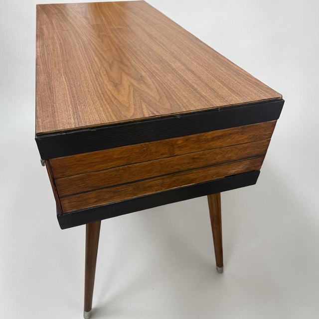 Mid-Century Modern Vintage Mid-Century Modern Walnut Veneer 2-Drawer Desk With Black Trim For Sale - Image 3 of 9