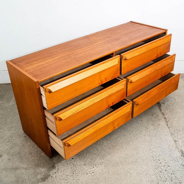 1960s Mid Century Danish Modern Dresser Credenza 6 Drawer Teak Denmark Vintage MCM For Sale - Image 5 of 12