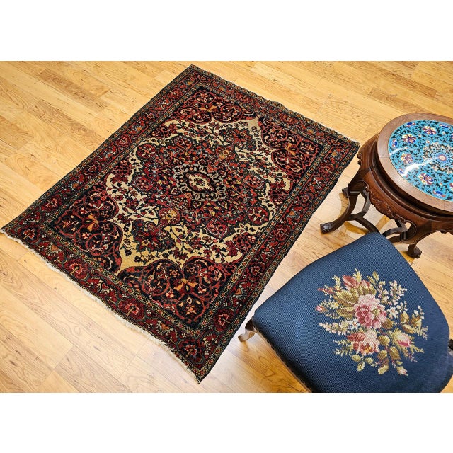 Persian 19th Century Persian Farahan Sarouk Rug, Hand-Knotted Wool, Floral Medallion Pattern, Ivory & Red, 4x5 For Sale - Image 3 of 15