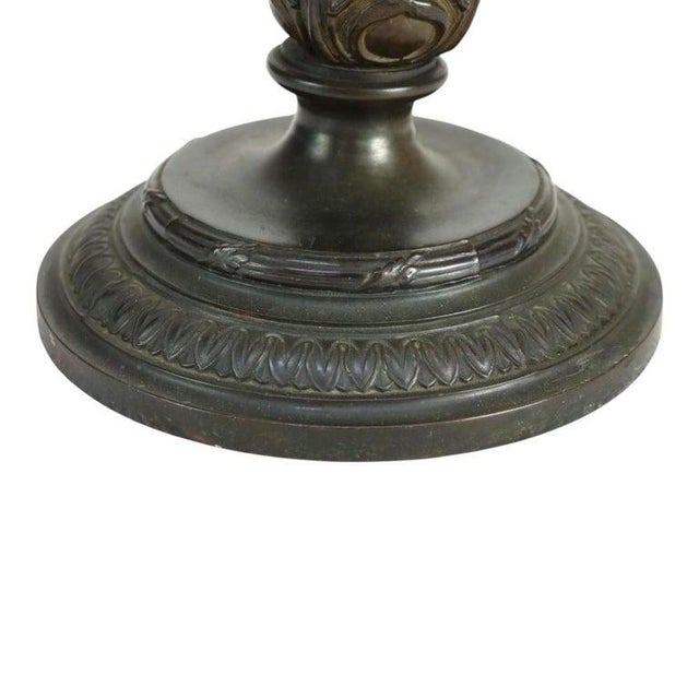1920s Bradley & Hubbard Arts & Crafts 6 Panel Slag Glass Table Lamp C1920 For Sale - Image 5 of 12