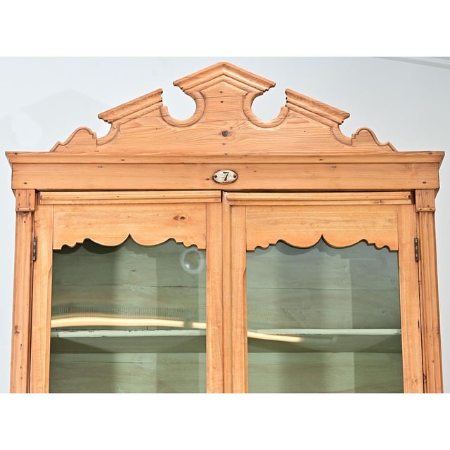 Early 20th Century Early 20th Century English Tall Pine Bookcase with Painted Interior For Sale - Image 5 of 12