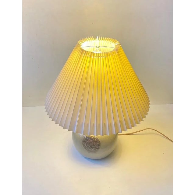 Danish Brutalist Glazed Stoneware Table Lamp from Knabstrup, 1970s For Sale - Image 4 of 13