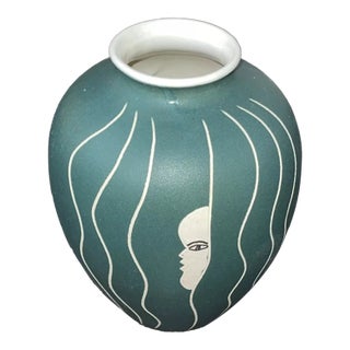 Vintage Waylande Gregory Sgraffito Art Deco Green Bulbous Face Vase For Sale