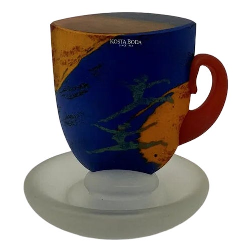 Tea Cup and Saucer by Kjell Engman for Kosta Boda, Sweden, 1980s, Set of 2 For Sale