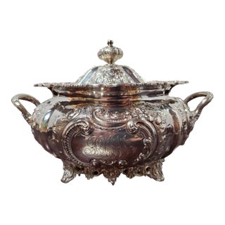 Late 19th Century Theodore B. Starr New York Sterling Silver Double Handled Lidded Vegetable Dish For Sale