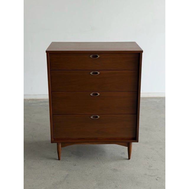 1960s Walnut Highboy Mainline by Hooker For Sale - Image 4 of 18