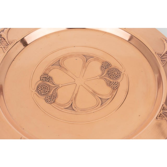 Copper Art Nouveau Copper Platter Tray With Floral Design, 1910 For Sale - Image 8 of 10