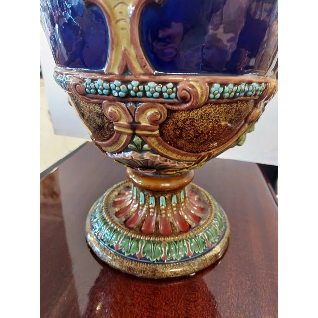 Late 19th Century Antique Late 19th Century Italian Tall Majolica Vase With Serpentine Handles For Sale - Image 5 of 10