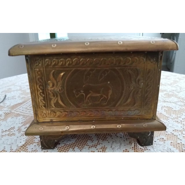 Early 20th Century Vintage Embossed and Hammered Metal Jewelry Box For Sale - Image 5 of 6
