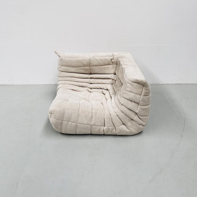 French Beige Corduroy Togo Corner Seat attributed to Michel Ducaroy for Ligne Roset, 1970s For Sale - Image 6 of 9