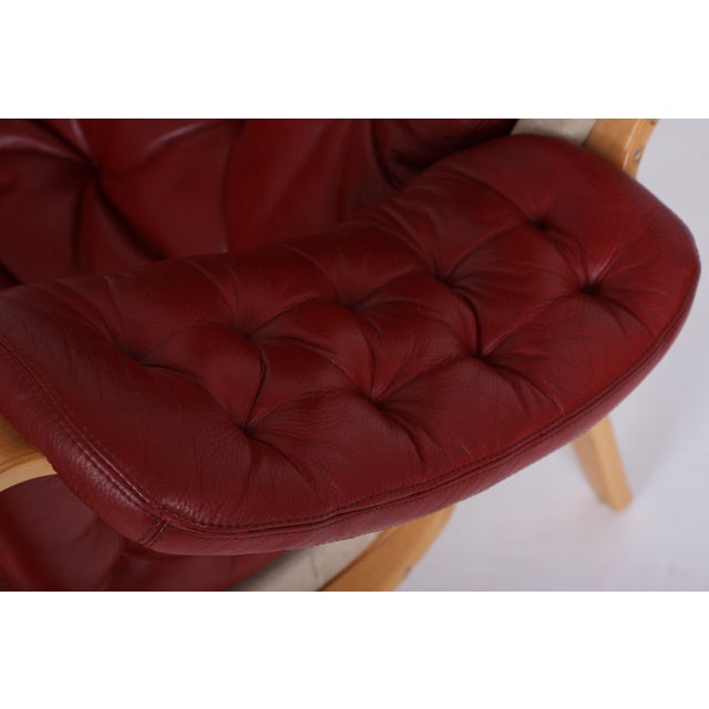 Set of Pernilla Lounge Chair and Ottoman by Bruno Mathsson for Dux, 1970s For Sale - Image 6 of 14