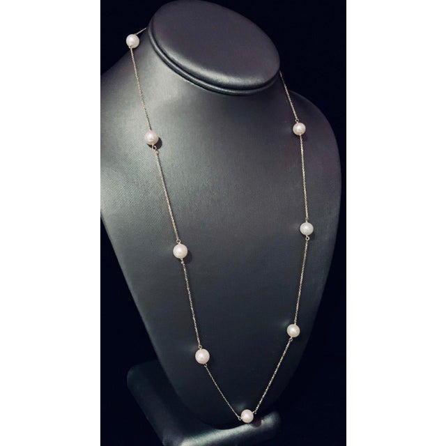Traditional Akoya Pearl Necklace 14 Karat Gold Women Certified For Sale - Image 3 of 5