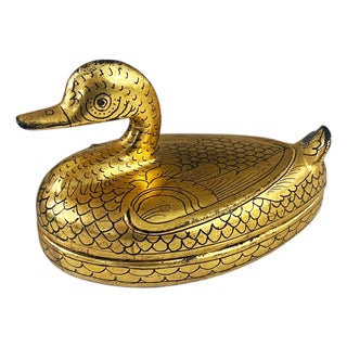 Vintage Burmese Gold Painted Wood Lacquered Duck Trinket Box For Sale