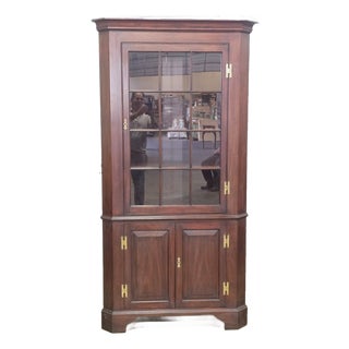 Late 20th Century Henkel Harris Mahogany Curio Corner Cabinet Hutch China Chippendale 12 Panel For Sale