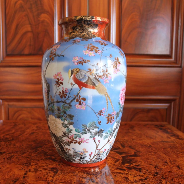 Japanese Kutani Turquoise Porcelain Bird Vase For Sale - Image 4 of 17