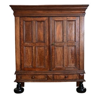 Dutch 18th Century Oak Kussenkast Armoire For Sale