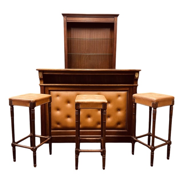 English Chesterfield Mahogany Bar with Bar Stools, Set of 5 For Sale