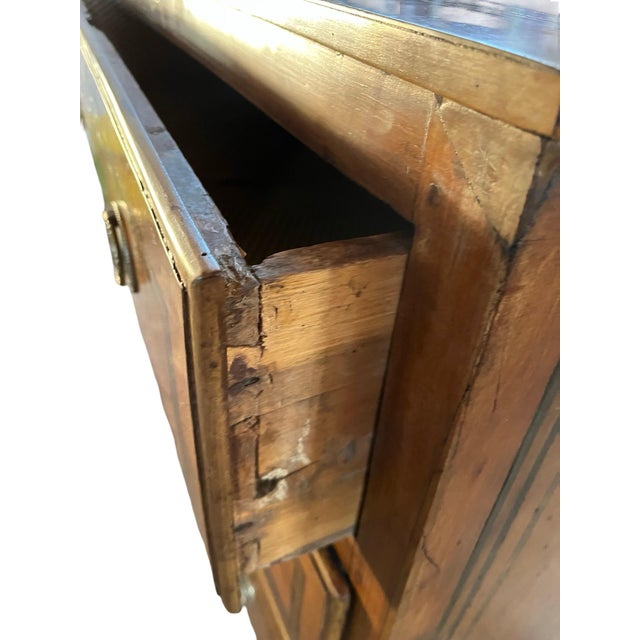18th Century Italian Cherry Neoclassical Commode With Inlay and Veneer For Sale - Image 10 of 18