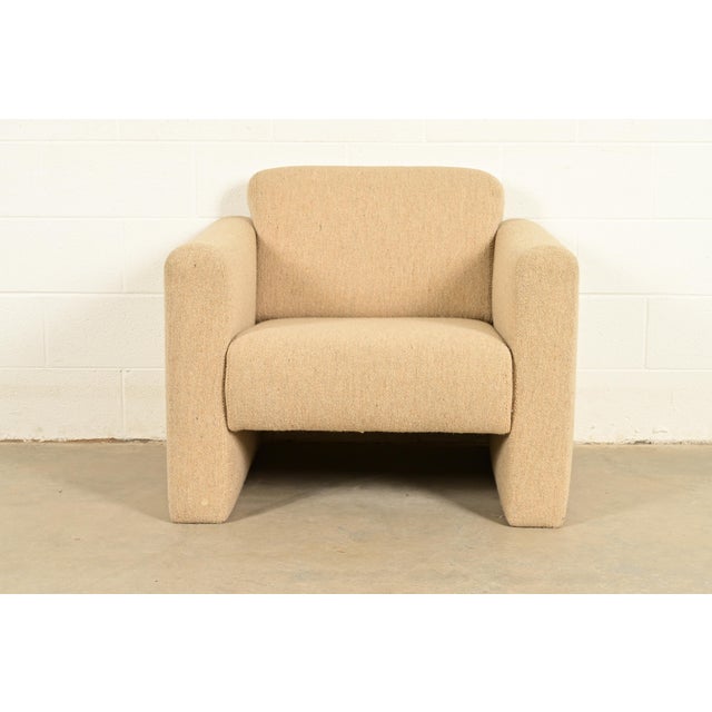 An exceptional Mid-Century Modern upholstered club chair or lounge chair By Milo Baughman for Thayer Coggin USA, 1970s...