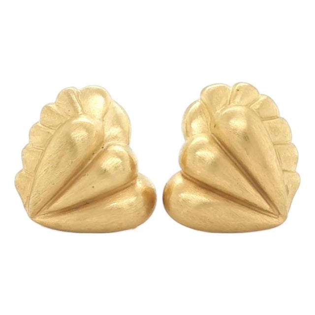 Mid 20th Century Kieselstein-Cord Vintage 18k Yellow Gold Shell Heart Huggie Earrings For Sale