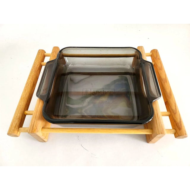 Anchor Hocking 1970s Oak Wood Cradle Trivet and Black Tempered Glass Casserole Dish, 2 Piece Set For Sale - Image 4 of 10