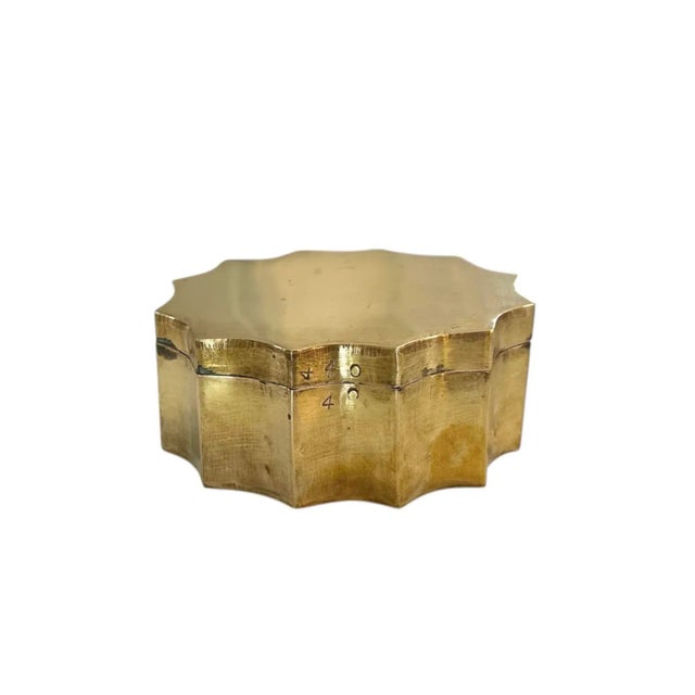 Art Deco Vintage Scalloped Brass Fluted Oval Lidded Trinket / Stash / Tobacco Box, Circa 1960s For Sale - Image 3 of 5