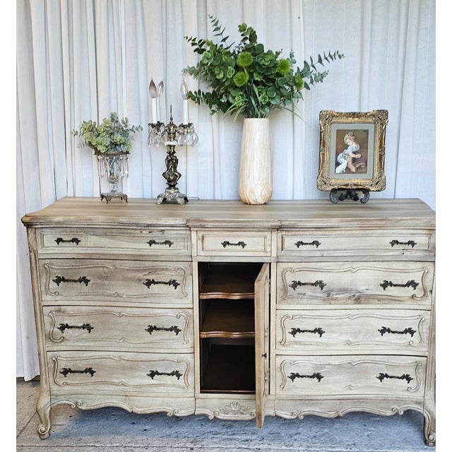 French Provincial Vintage, French Provincial Sideboard/ Credenza, Triple Dresser For Sale - Image 3 of 18