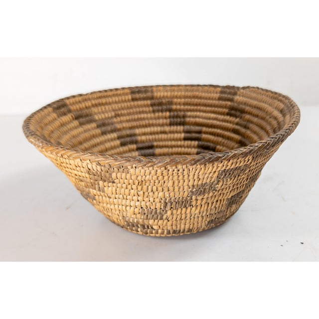 We are selling this charming Native American Indian bowl. This Southwest bowl is probably from the Pima or Papago tribes...