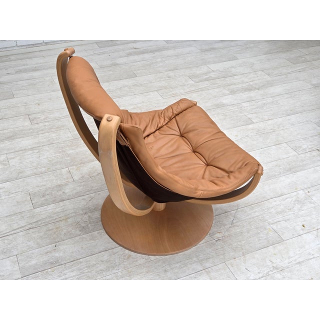 Brown Scandinavian Swivel Armchair in Leather and Bentwood, 1980s For Sale - Image 8 of 18